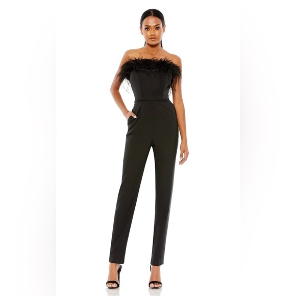 NWT MAC DUGGAL STRAPLESS JUMPSUIT WITH FEATHER TRIM - Picture 1 of 4